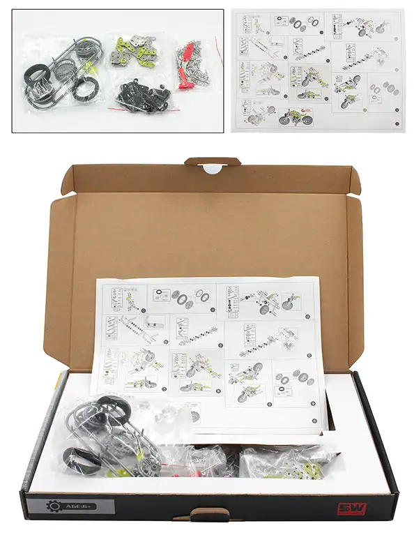 Verpakking inhoud harley motorfiets met gele accenten